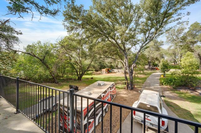 5475 Laird Rd, Loomis, CA 95650