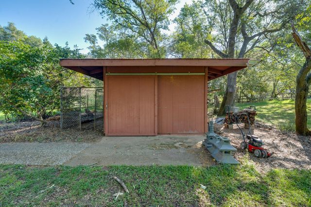 5475 Laird Rd, Loomis, CA 95650