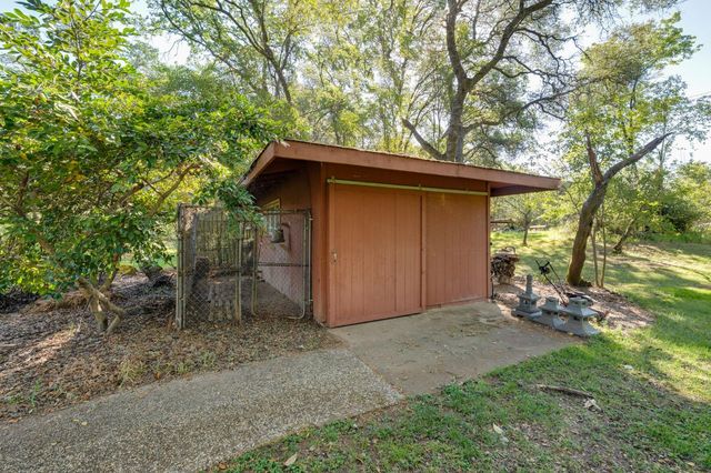 5475 Laird Rd, Loomis, CA 95650