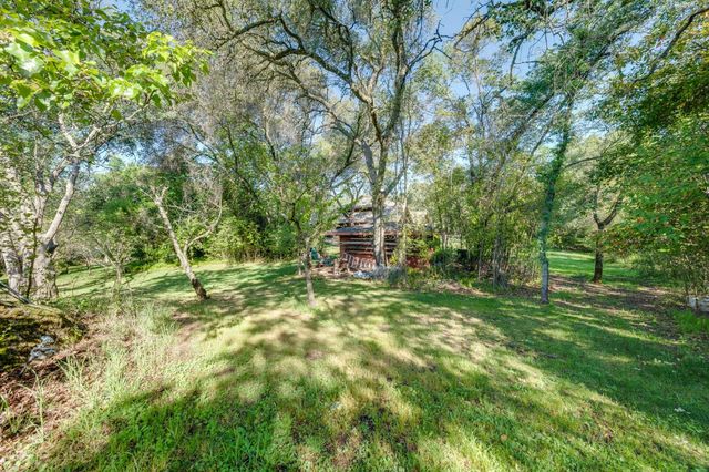 5475 Laird Rd, Loomis, CA 95650