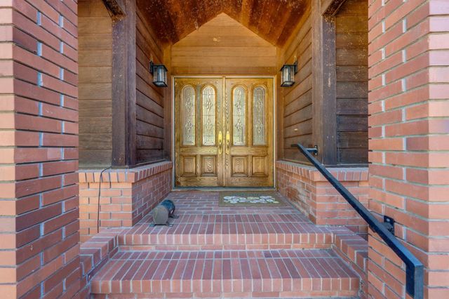 5475 Laird Rd, Loomis, CA 95650