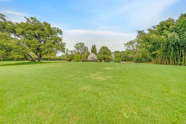 5475 Laird Rd, Loomis, CA 95650