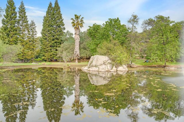 5475 Laird Rd, Loomis, CA 95650