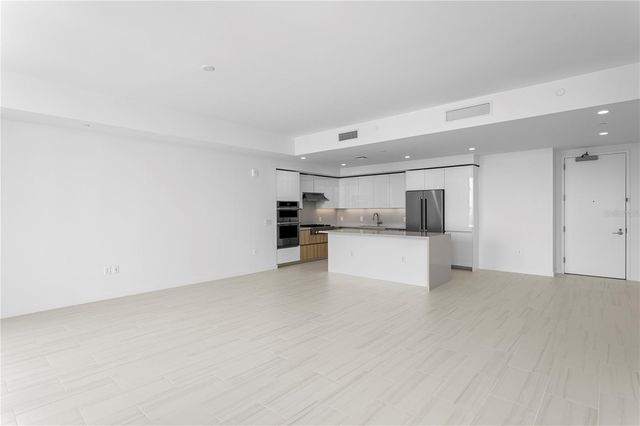 400 CENTRAL AVENUE 3005, St Petersburg, FL 33701