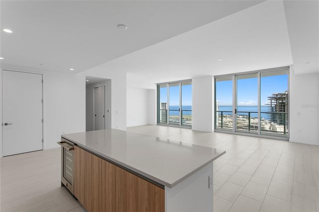 400 CENTRAL AVENUE 3005, St Petersburg, FL 33701