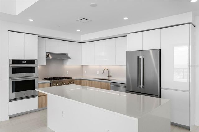 400 CENTRAL AVENUE 3005, St Petersburg, FL 33701