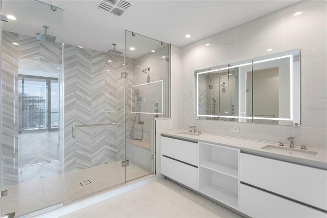 400 CENTRAL AVENUE 3005, St Petersburg, FL 33701