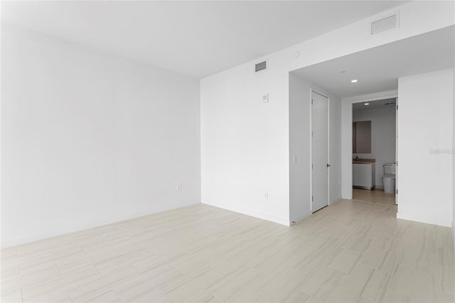 400 CENTRAL AVENUE 3005, St Petersburg, FL 33701