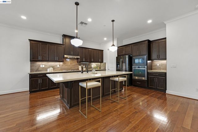 2771 Manresa Shore Ln, Oakley, CA 94561