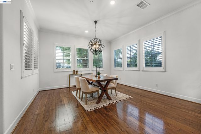 2771 Manresa Shore Ln, Oakley, CA 94561