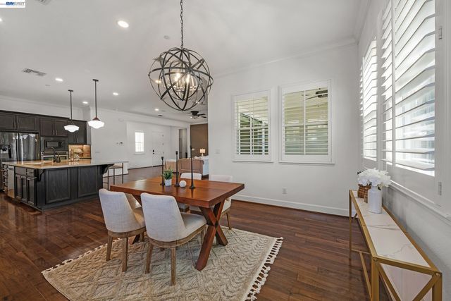 2771 Manresa Shore Ln, Oakley, CA 94561