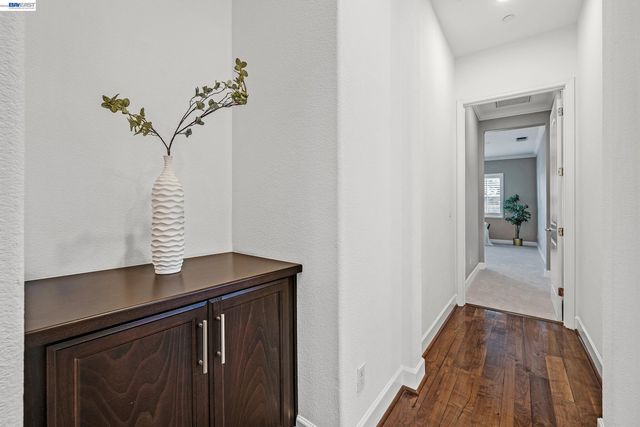 2771 Manresa Shore Ln, Oakley, CA 94561