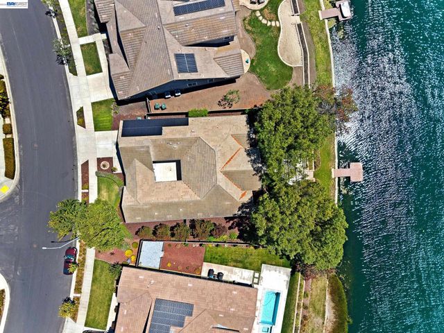 2771 Manresa Shore Ln, Oakley, CA 94561