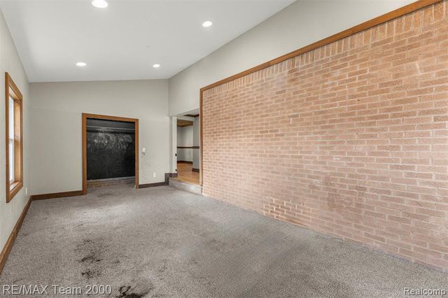 15615 Martinsville Road, Van Buren, MI 48111