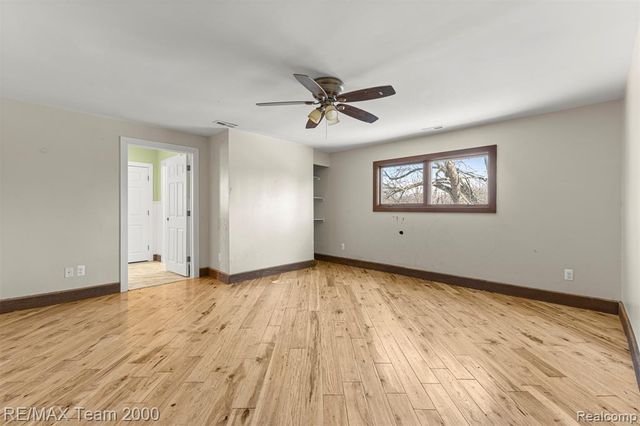 15615 Martinsville Road, Van Buren, MI 48111