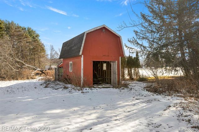 15615 Martinsville Road, Van Buren, MI 48111