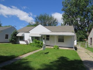 26307 Woodmont Street, Roseville City, MI 48066