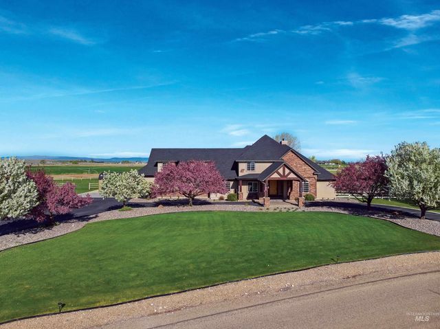 26348 Pheasant Landing Rd, Middleton, ID 83644