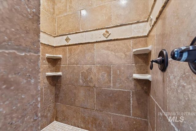 26348 Pheasant Landing Rd, Middleton, ID 83644