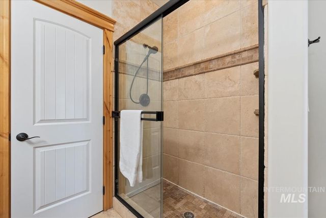 26348 Pheasant Landing Rd, Middleton, ID 83644