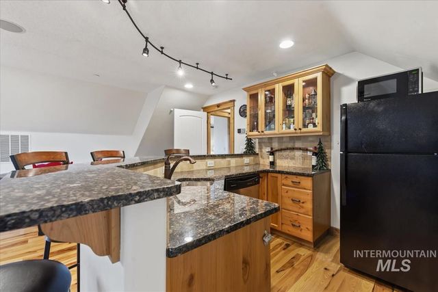 26348 Pheasant Landing Rd, Middleton, ID 83644