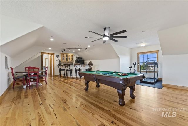 26348 Pheasant Landing Rd, Middleton, ID 83644