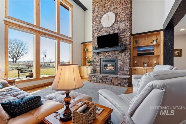 26348 Pheasant Landing Rd, Middleton, ID 83644