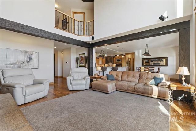 26348 Pheasant Landing Rd, Middleton, ID 83644