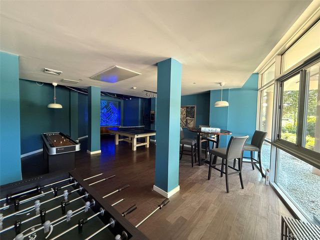 250 S Central Park Avenue 2F, Hartsdale, NY 10530