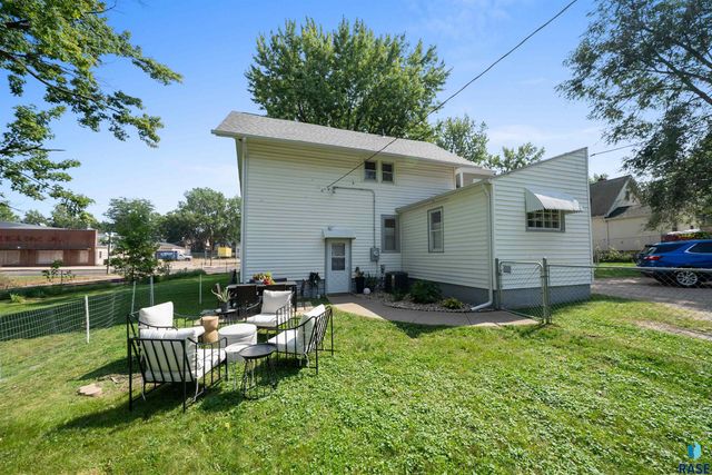 601 S Prairie Ave Avenue, Sioux Falls, SD 57104