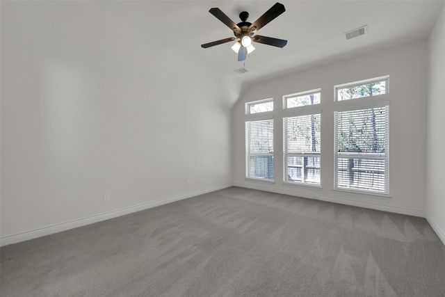 150 N Greatwood Glen Place, Montgomery, TX 77316