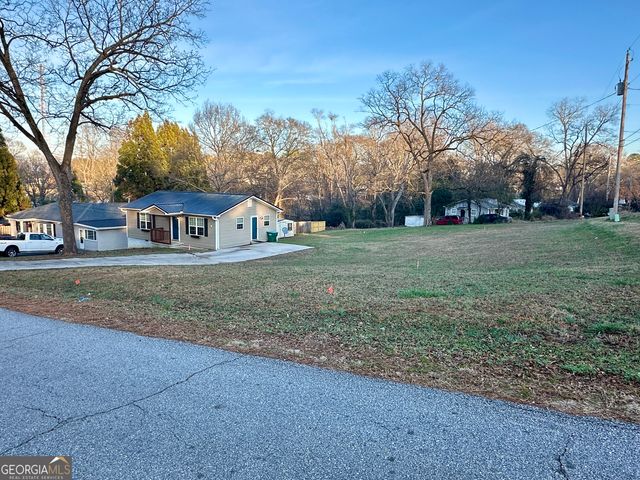 122 Forest Avenue, Commerce, GA 30529