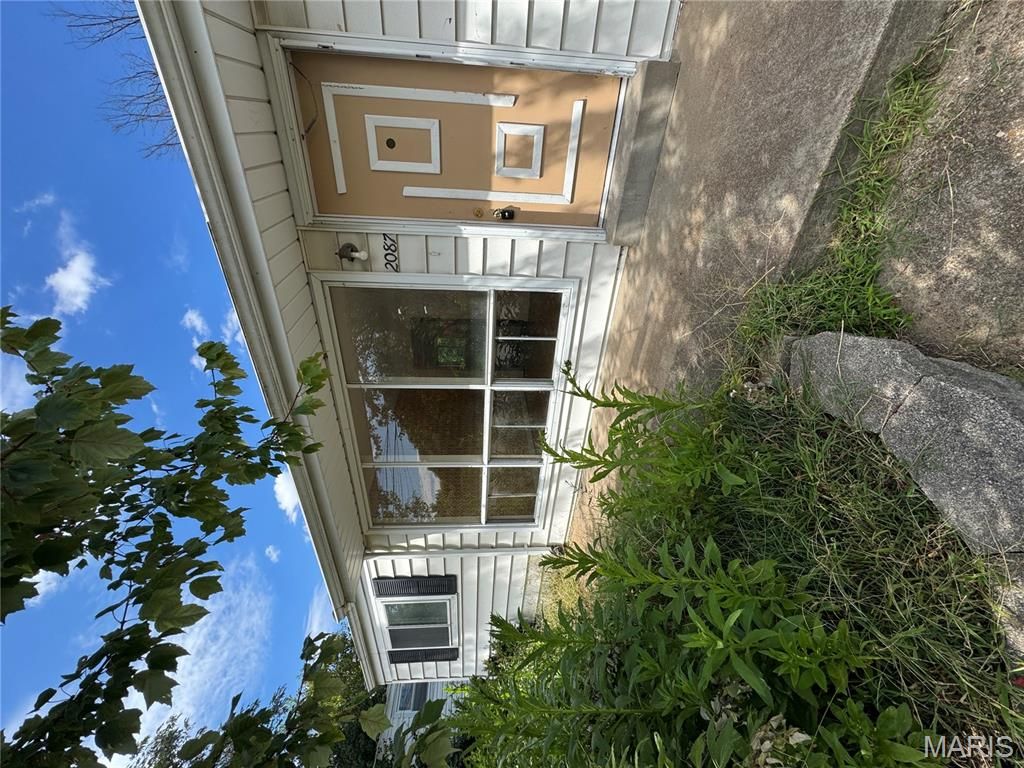 2087 Chambers Road, St Louis, MO 63136