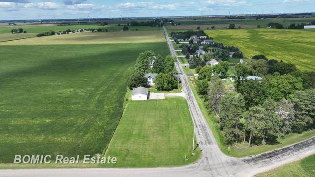 2575 N Block Road, Reese, MI 48757