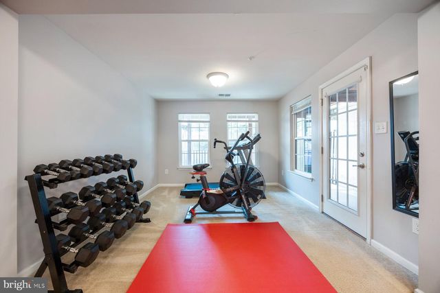 915 HOPKINS COR, Glen Burnie, MD 21060