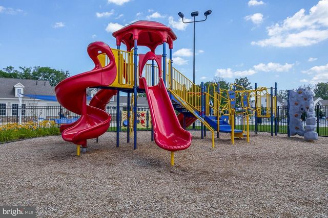 915 HOPKINS COR, Glen Burnie, MD 21060