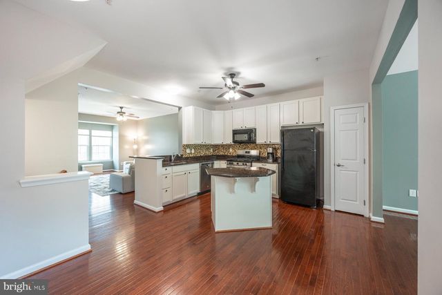 915 HOPKINS COR, Glen Burnie, MD 21060