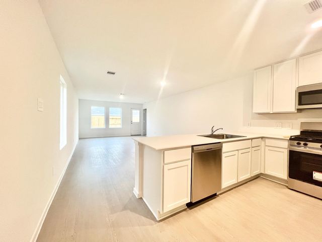 1472 Cactus Rose Dr, Conroe, TX 77301