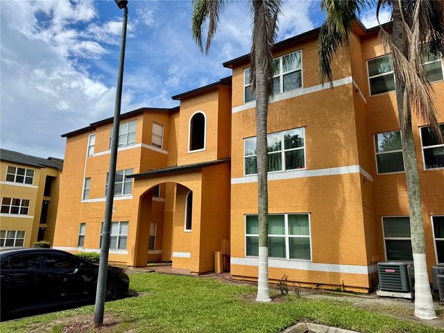 4532 COMMANDER DRIVE 2128, Orlando, FL 32822