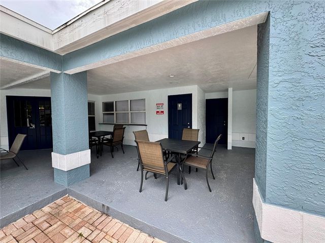 4532 COMMANDER DRIVE 2128, Orlando, FL 32822