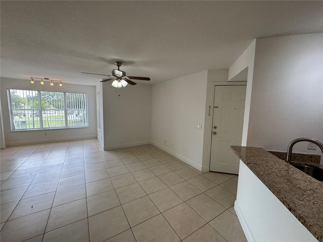 4532 COMMANDER DRIVE 2128, Orlando, FL 32822