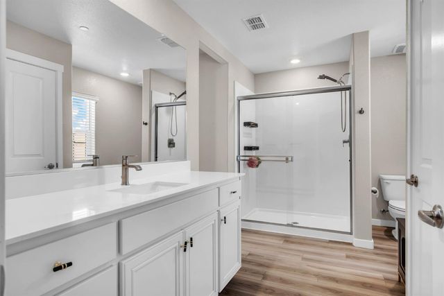 2213 Comstock Ln, Lincoln, CA 95648