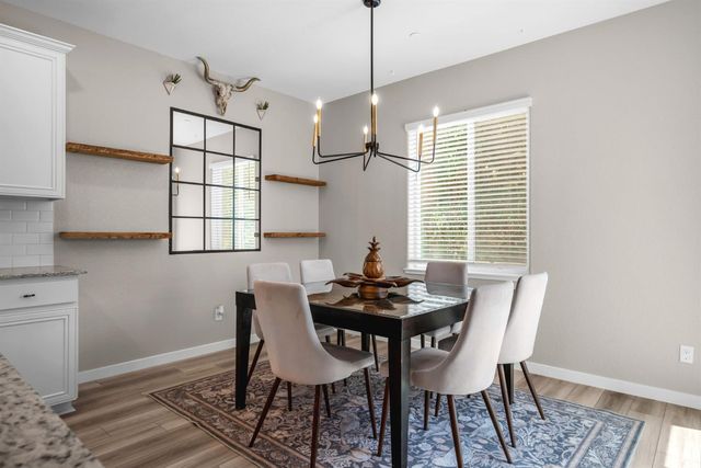 2213 Comstock Ln, Lincoln, CA 95648