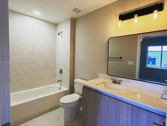 726 NW 2nd Ave, Fort Lauderdale, FL 33311