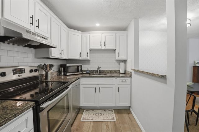 200 Manning Street 11C, Hudson, MA 01749