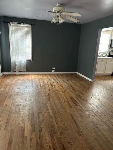 10724 S Pulaski Road, Oak Lawn, IL 60453