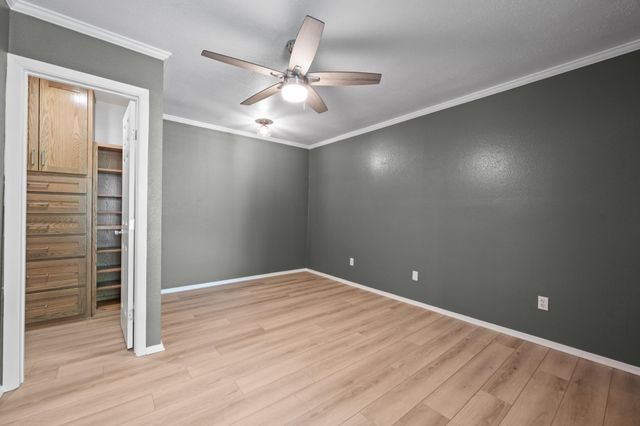 6910 Hart LN 211, Austin, TX 78731