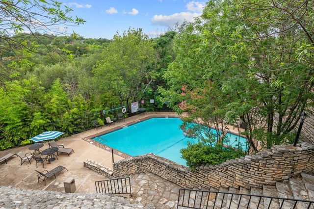 6910 Hart LN 211, Austin, TX 78731