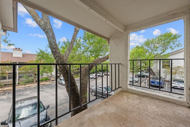 6910 Hart LN 211, Austin, TX 78731