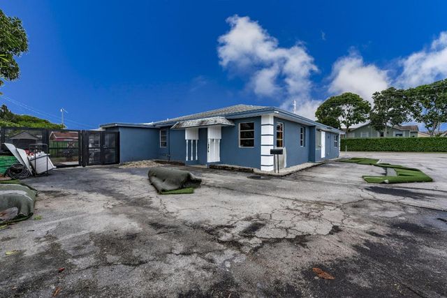 945 Miner Road, Lake Worth, FL 33462